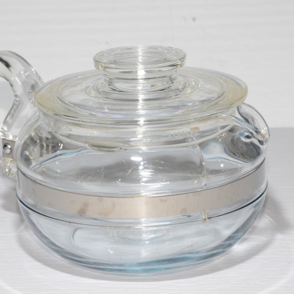 PYREX Flameware 6 cup Glass Tea Pot Teapot Vintage Carafe Retro Corning Stove - Picture 2 of 3